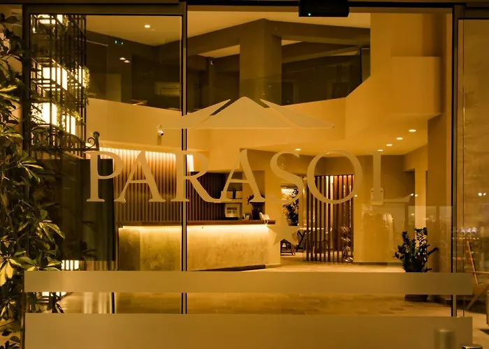 Parasol Luxury & Adults Only